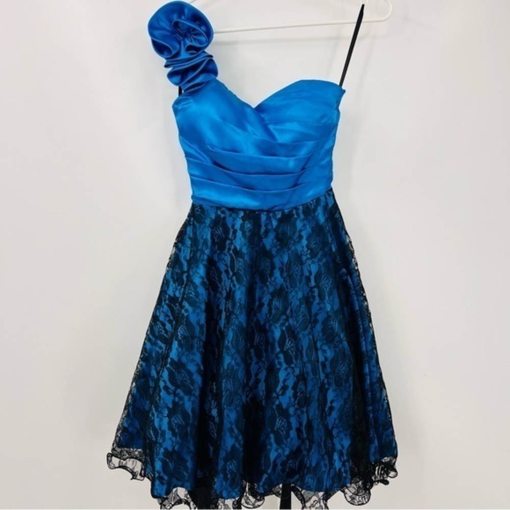 JUMP Apparel Y2K‎ HOCO Prom Dress Madonna Lace One Shoulder Belted Size 3/4 Blue